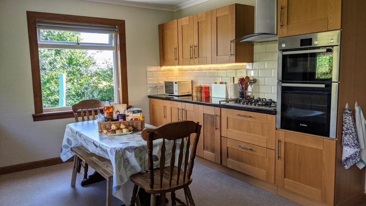 Вилла Remuera, North Tolsta Экстерьер фото